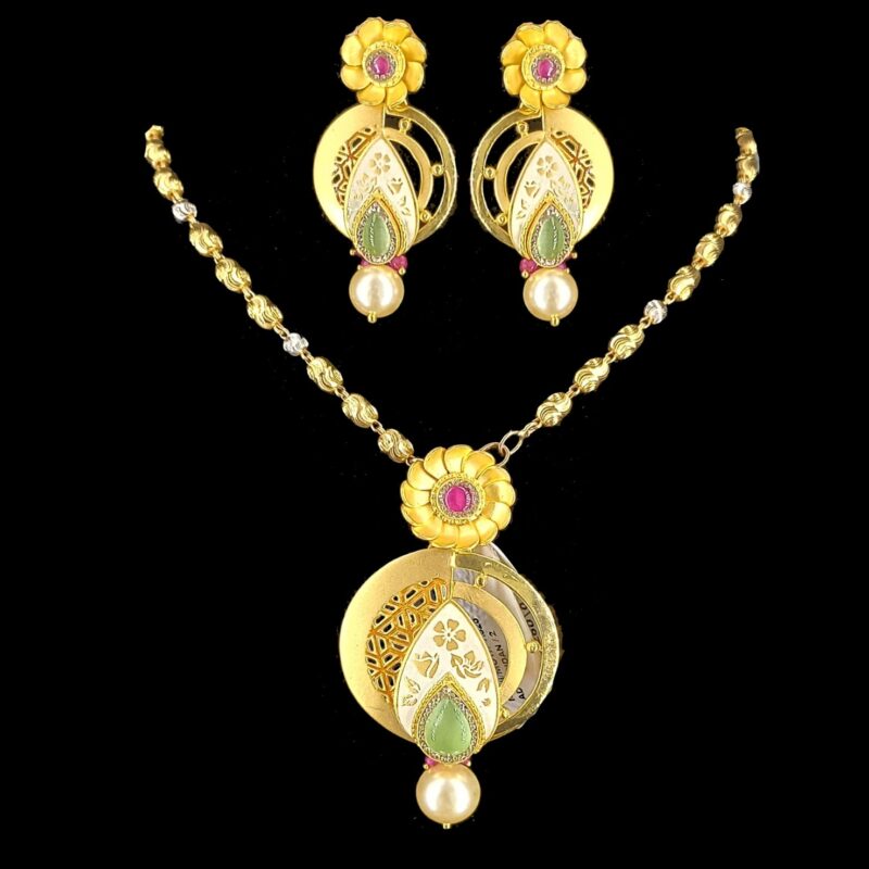 Antique Gold necklace