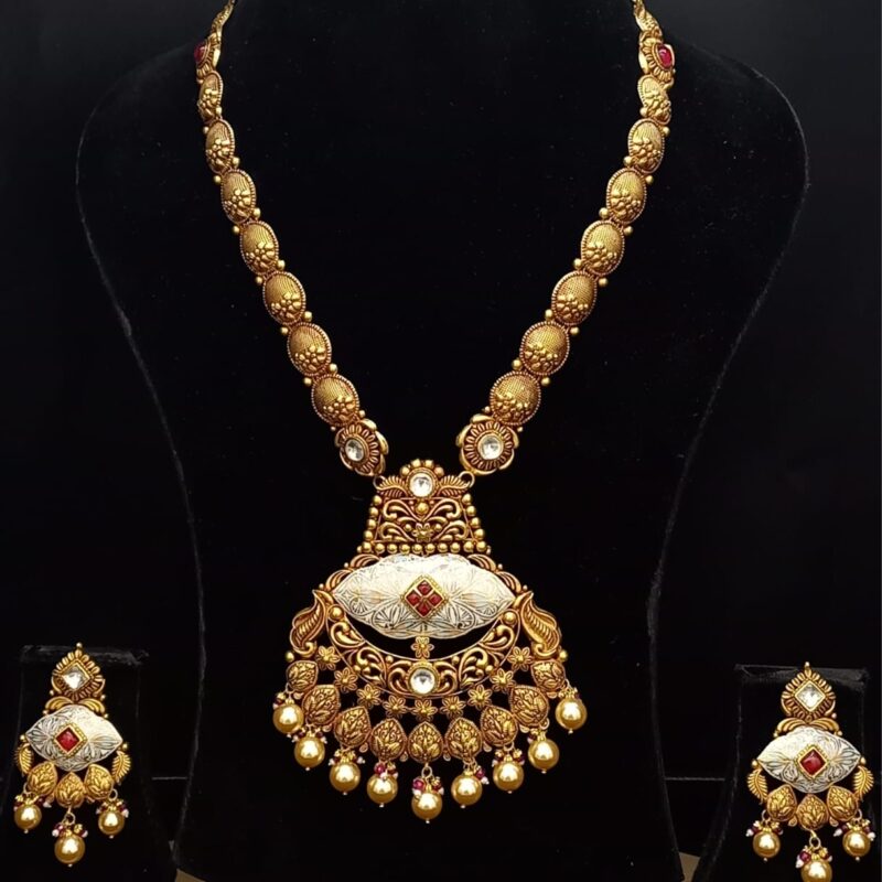 Antique Gold necklace