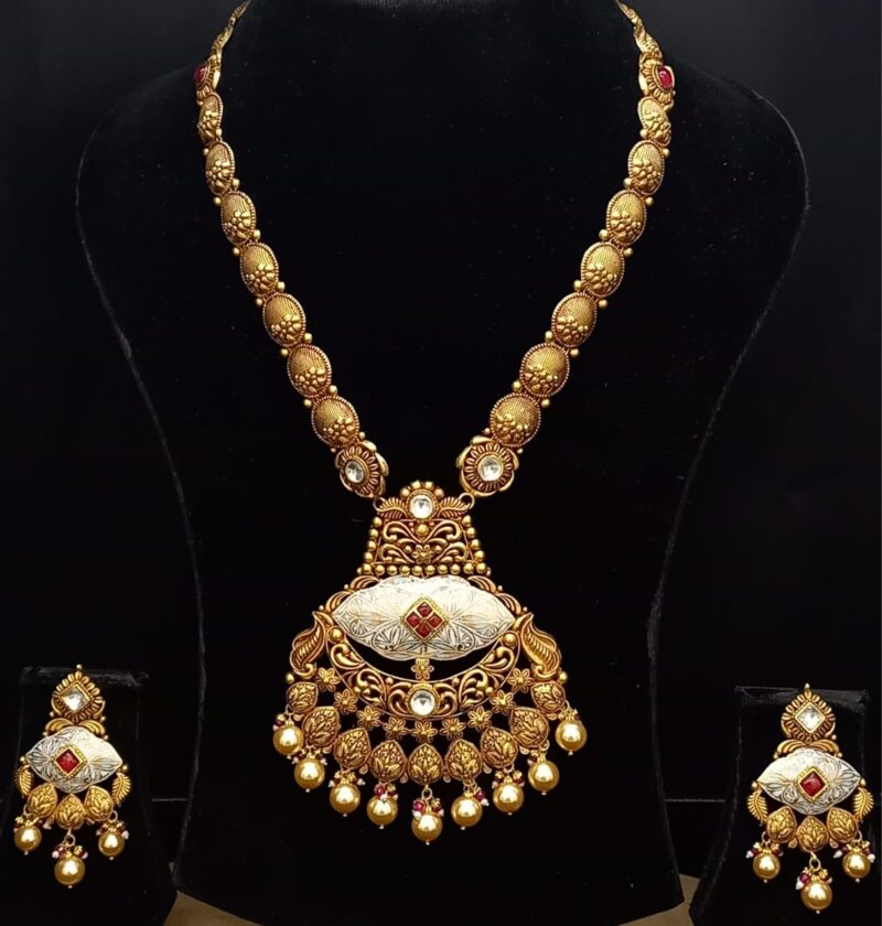 Antique Gold necklace